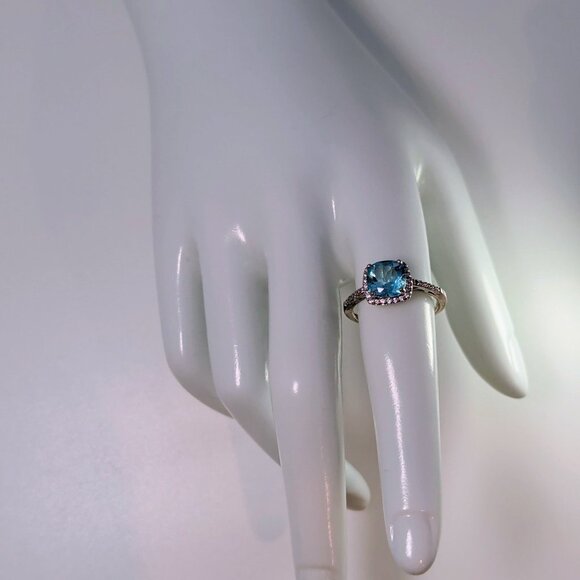 Sterling Silver Blue Topaz & Cubic Zirconia Halo Ring Size 8 - Picture 5 of 9